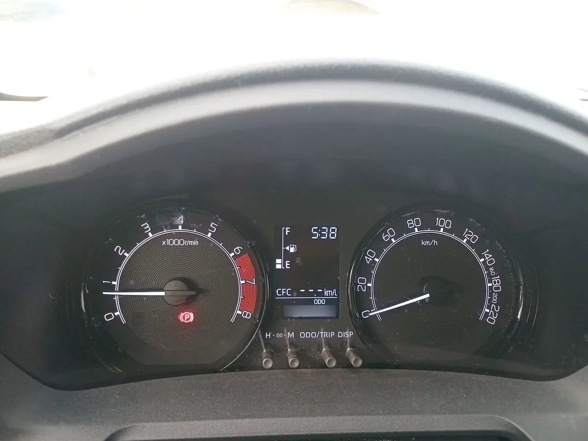 Toyota Yaris 1.5 E 4x2 Sdn Mt 4p año 2023