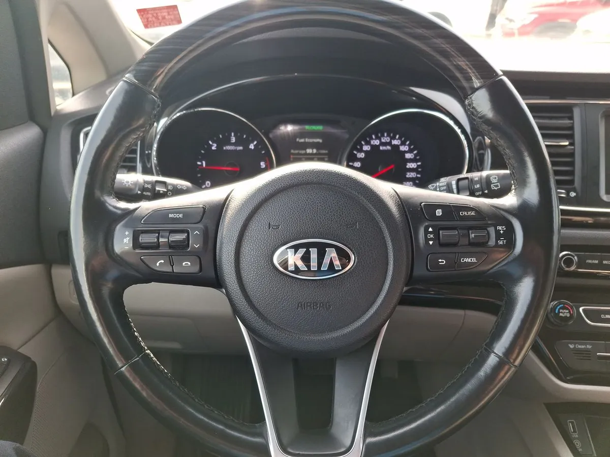 Kia Grand Carnival 2.2 Ex Limited Diesel 4x2 8at 5p año 2020