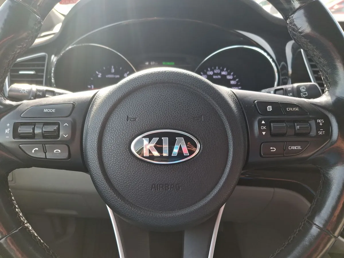 Kia Grand Carnival 2.2 Ex Limited Diesel 4x2 8at 5p año 2020