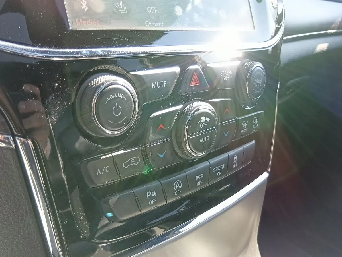 Jeep Grand Cherokee 3.6 Limited Lx 4wd At 5p año 2021