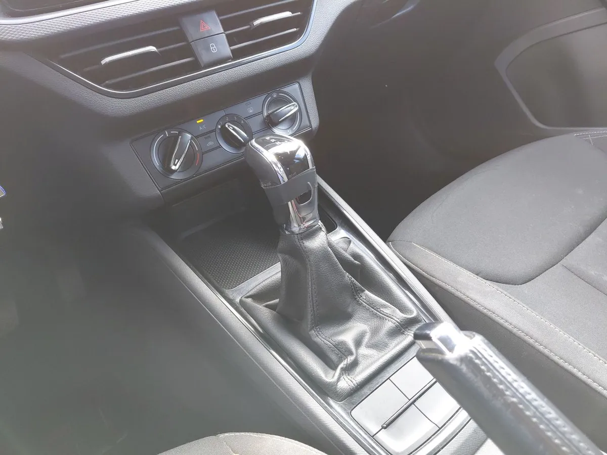 Skoda Kamiq 1.0 Tsi Ambition 4x2 At 5p año 2023