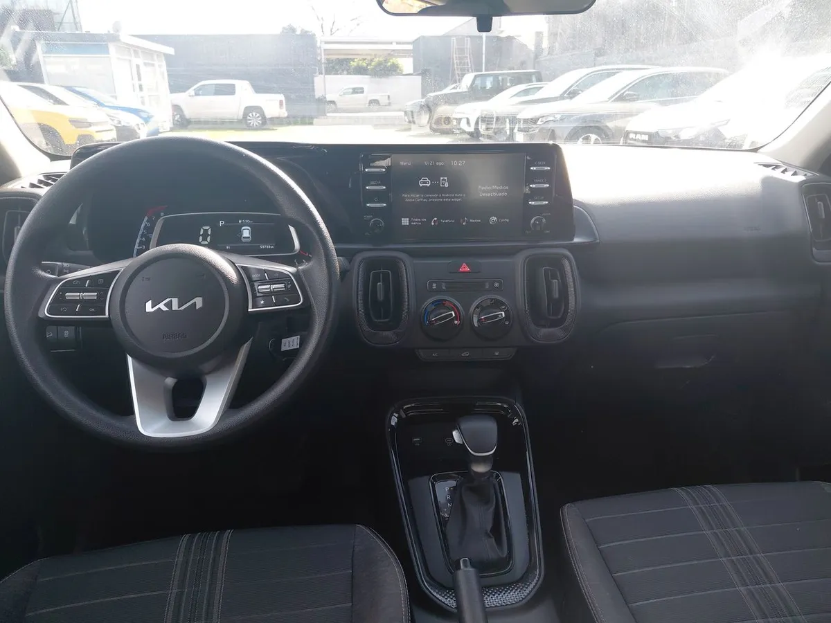 Kia Sonet 1.5 Ex 4x2 Ivt Ri At 5p año 2025