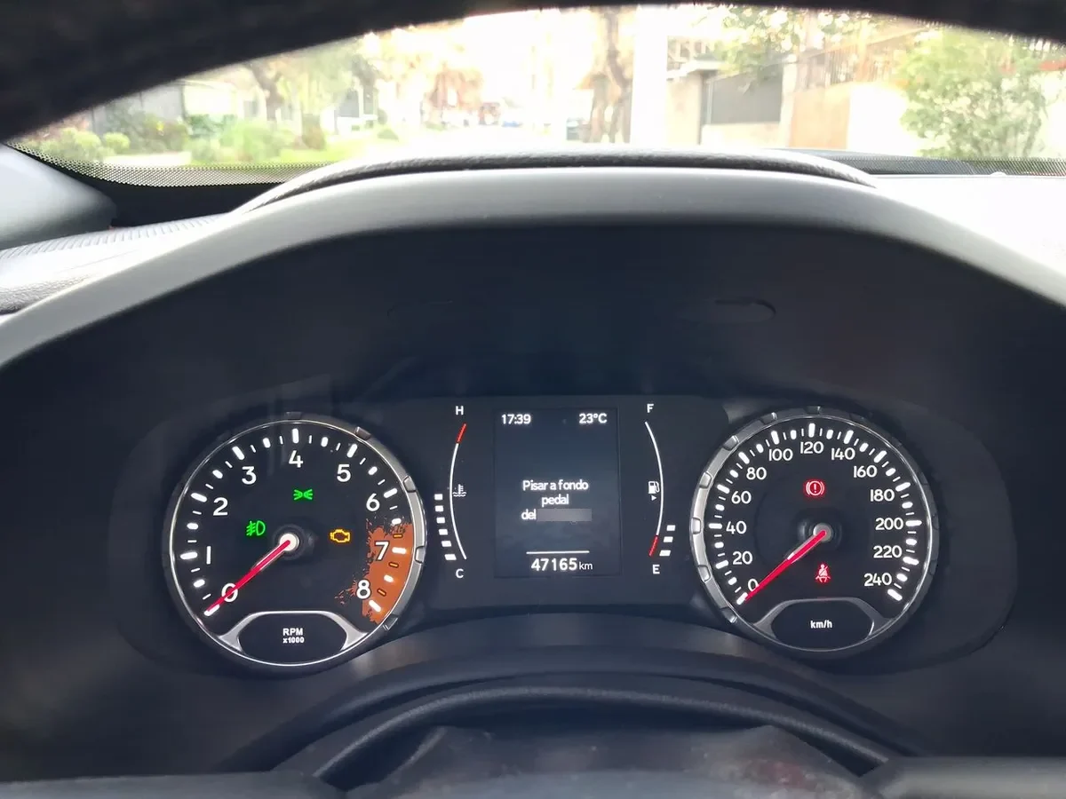 Jeep Renegade 1.8 Sport Lx 4x2 Mt 5p año 2023