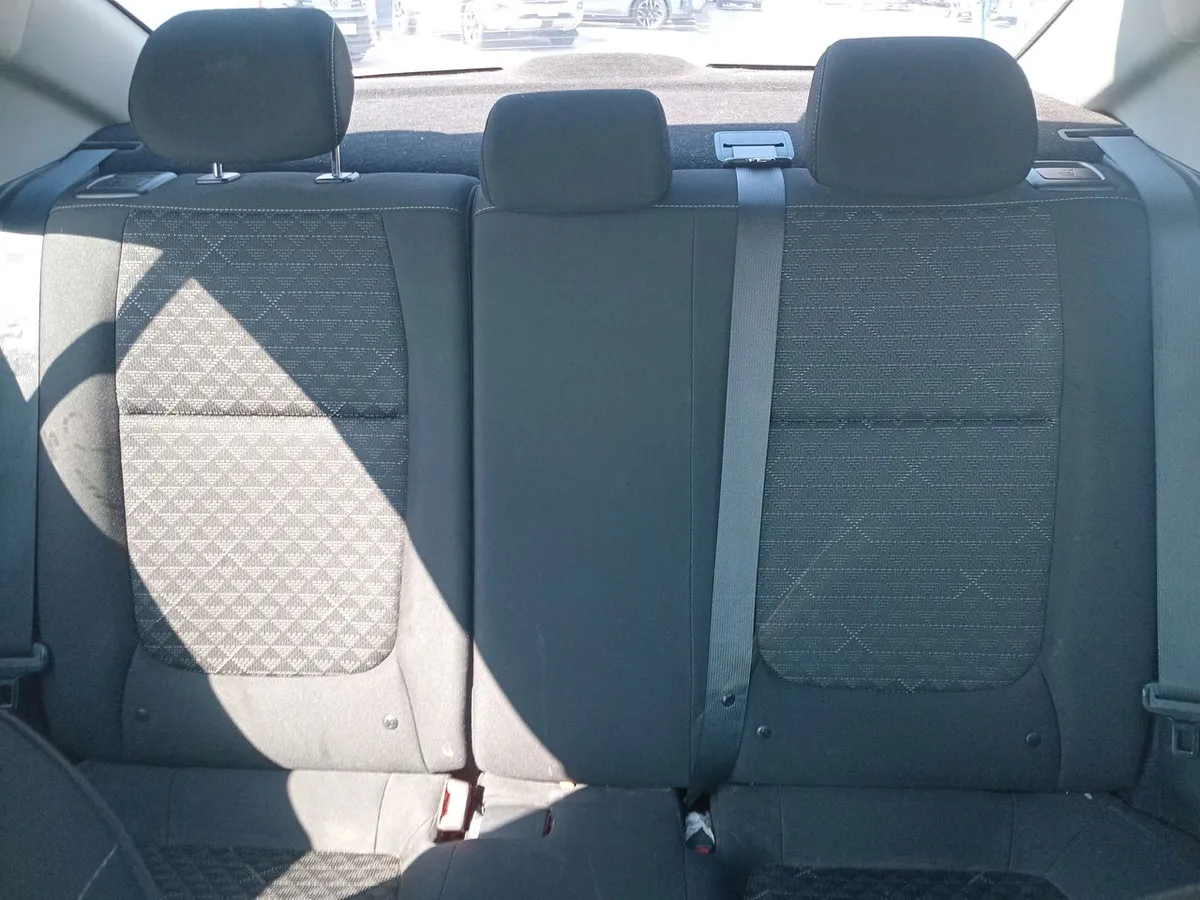 Kia Rio4 1.4 Lx Abs Ac Dab 6mt 4p año 2020