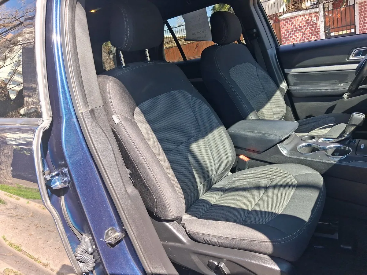 Ford Explorer 3.5 Xlt 4wd 3 Corridas At 5p año 2017