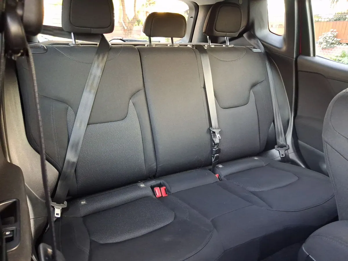 Jeep Renegade 1.8 Sport Lx 4x2 Mt 5p año 2023