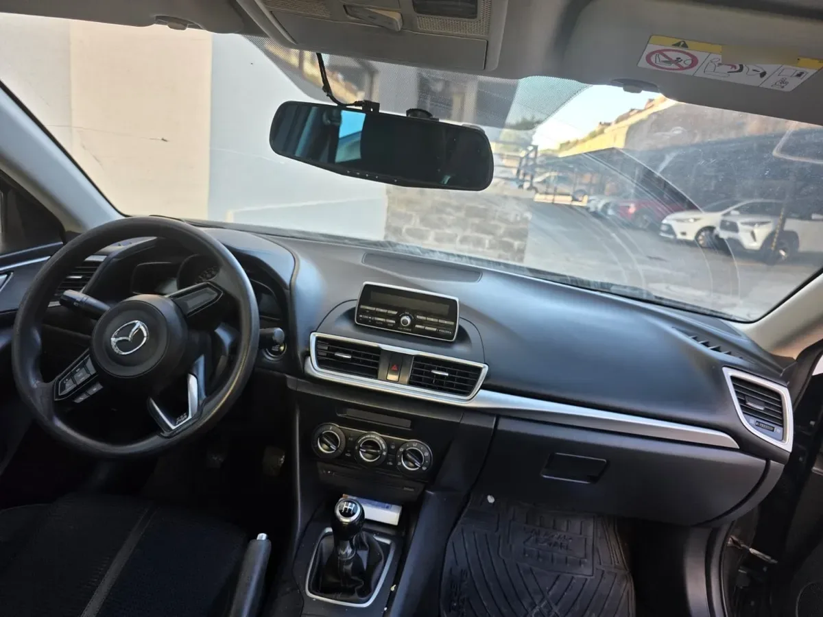 MAZDA MAZDA3 1.6 S L At año 2018