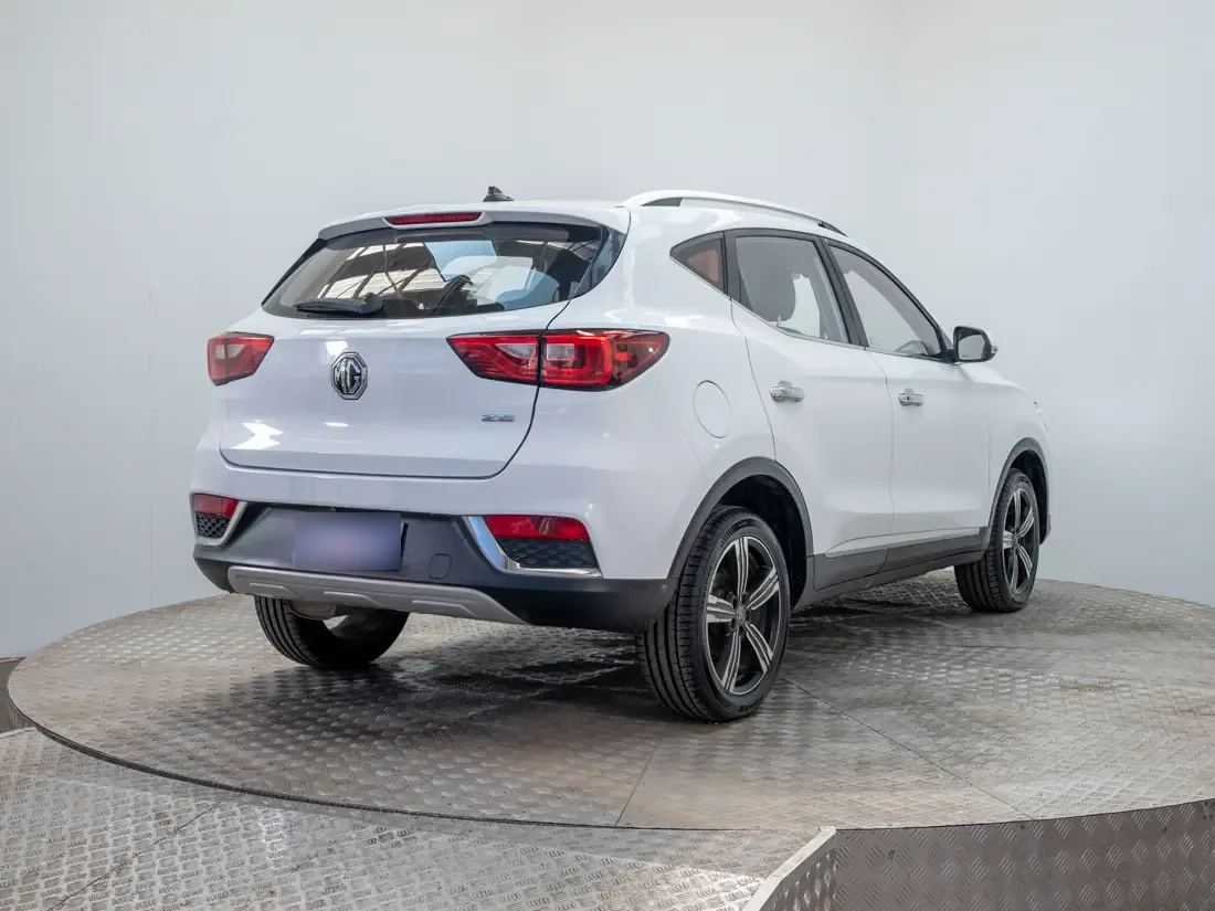 MG Zs Zs 1.5 Com Mt año 2021