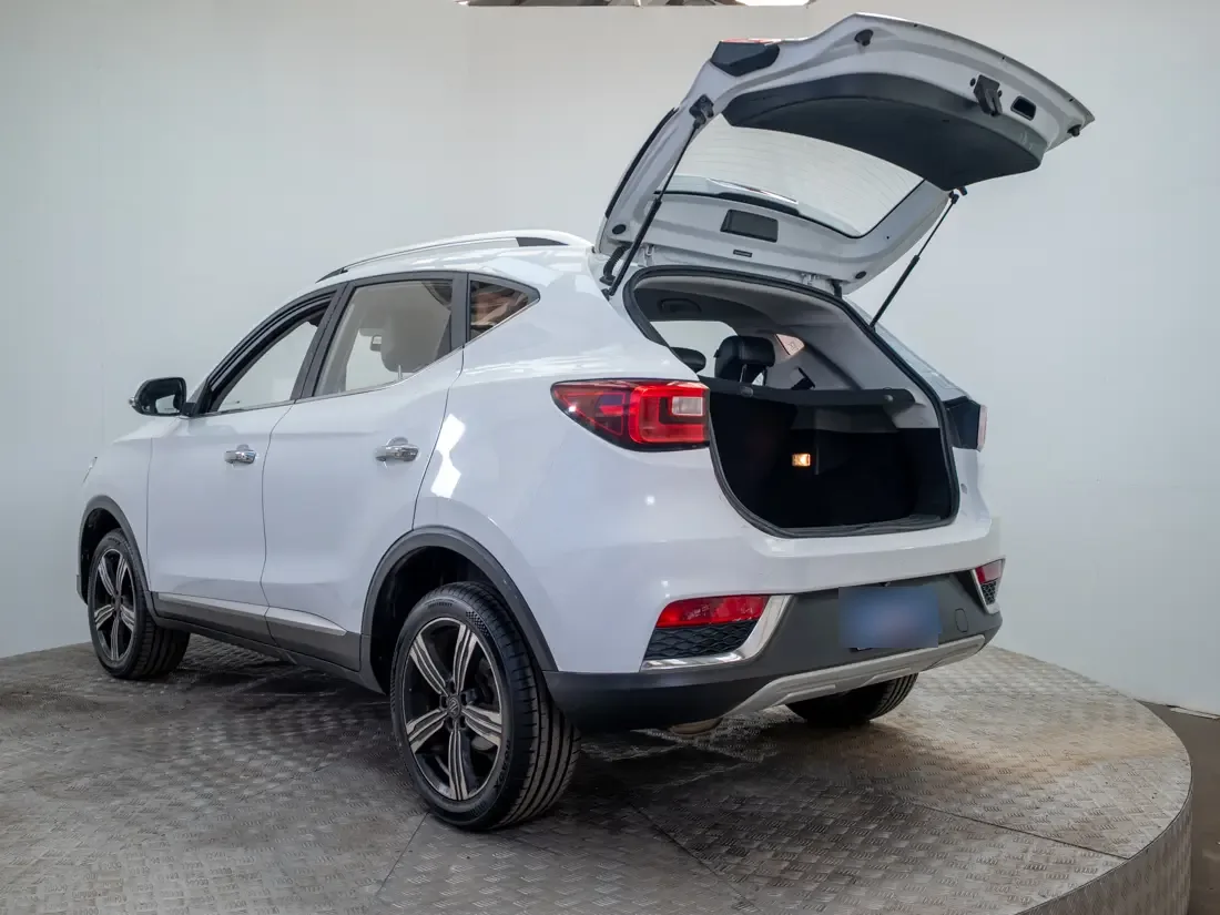 MG Zs Zs 1.5 Com Mt año 2021