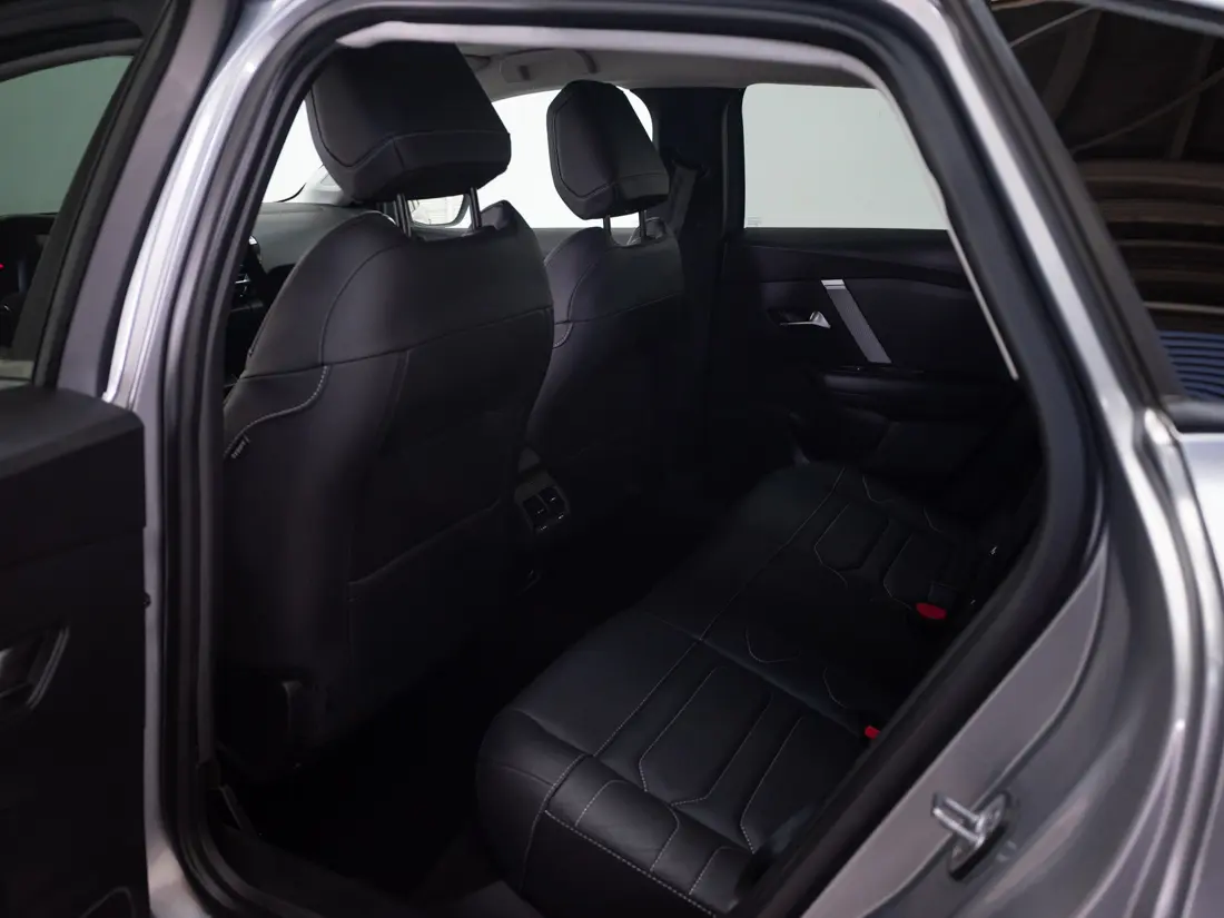Citroen C4 C4 1.2 Puretech 130 Eat8 Shine At año 2024