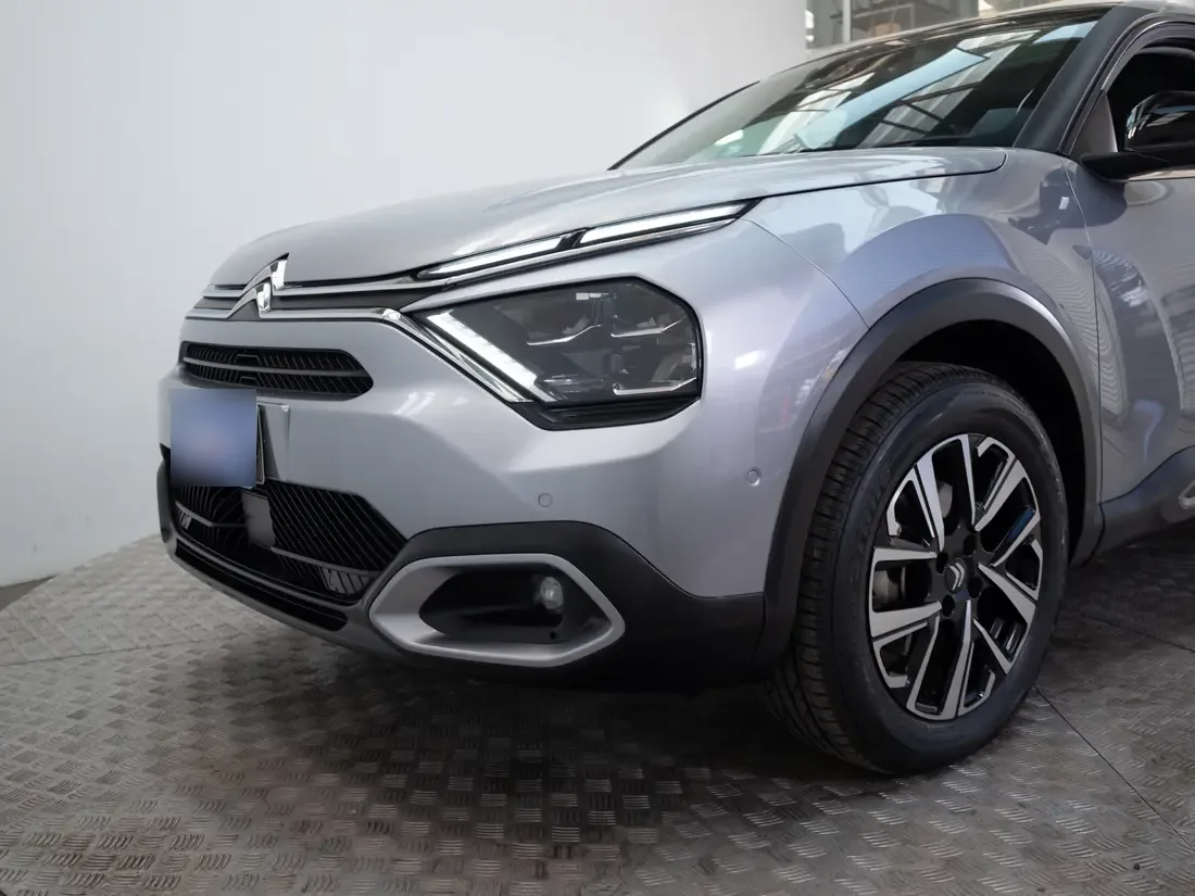 Citroen C4 C4 1.2 Puretech 130 Eat8 Shine At año 2024