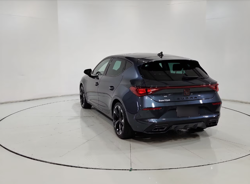 Seat LEON Otra año 2024