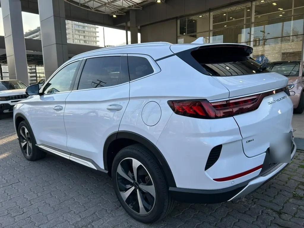 BYD Song Plus 1.5 Gs Hybrid 4x2 At 5p año 2024