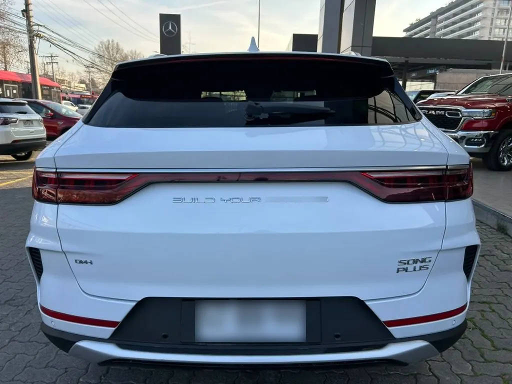 BYD Song Plus 1.5 Gs Hybrid 4x2 At 5p año 2024