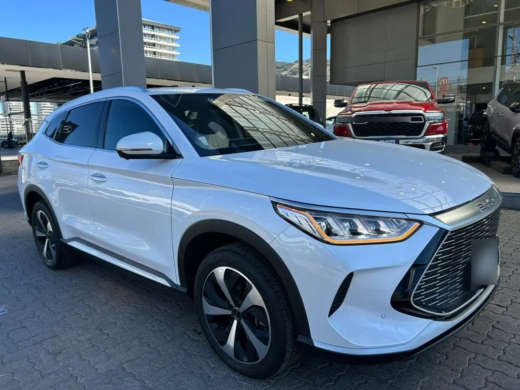 BYD Song Plus 1.5 Gs Hybrid 4x2 At 5p año 2024