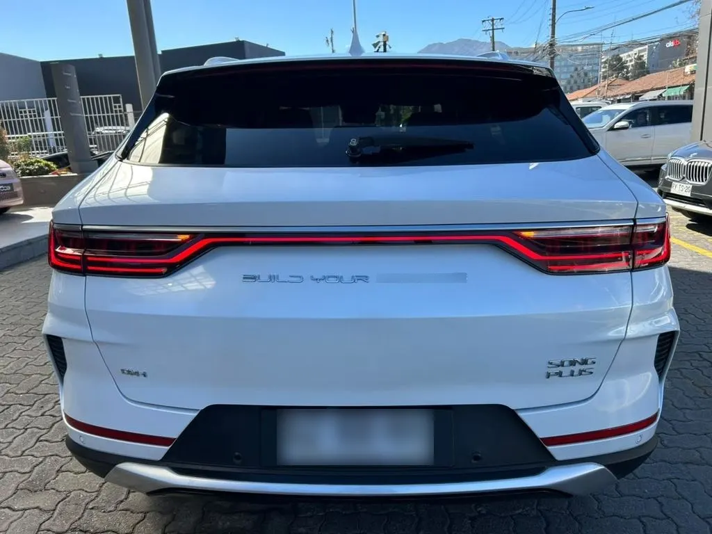 BYD Song Plus 1.5 Gs Hybrid 4x2 At 5p año 2024