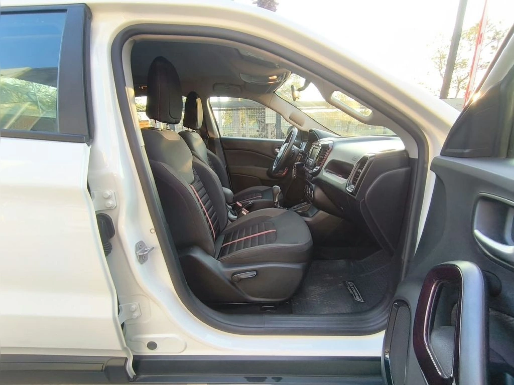 Ram 1000 Big Horn Dcab 1.8 Aut año 2021