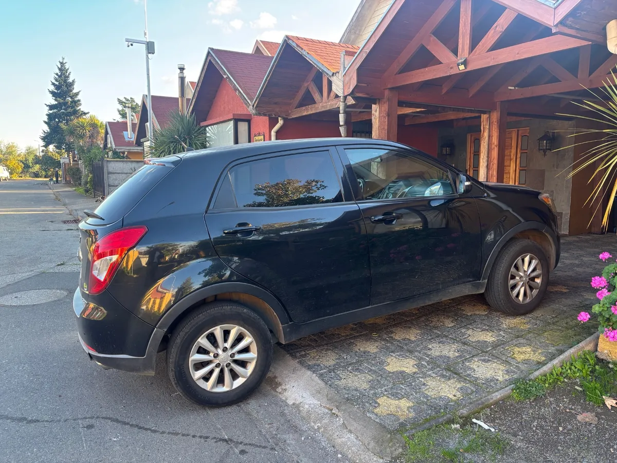 SSANGYONG KORANDO 2.0 At año 2016
