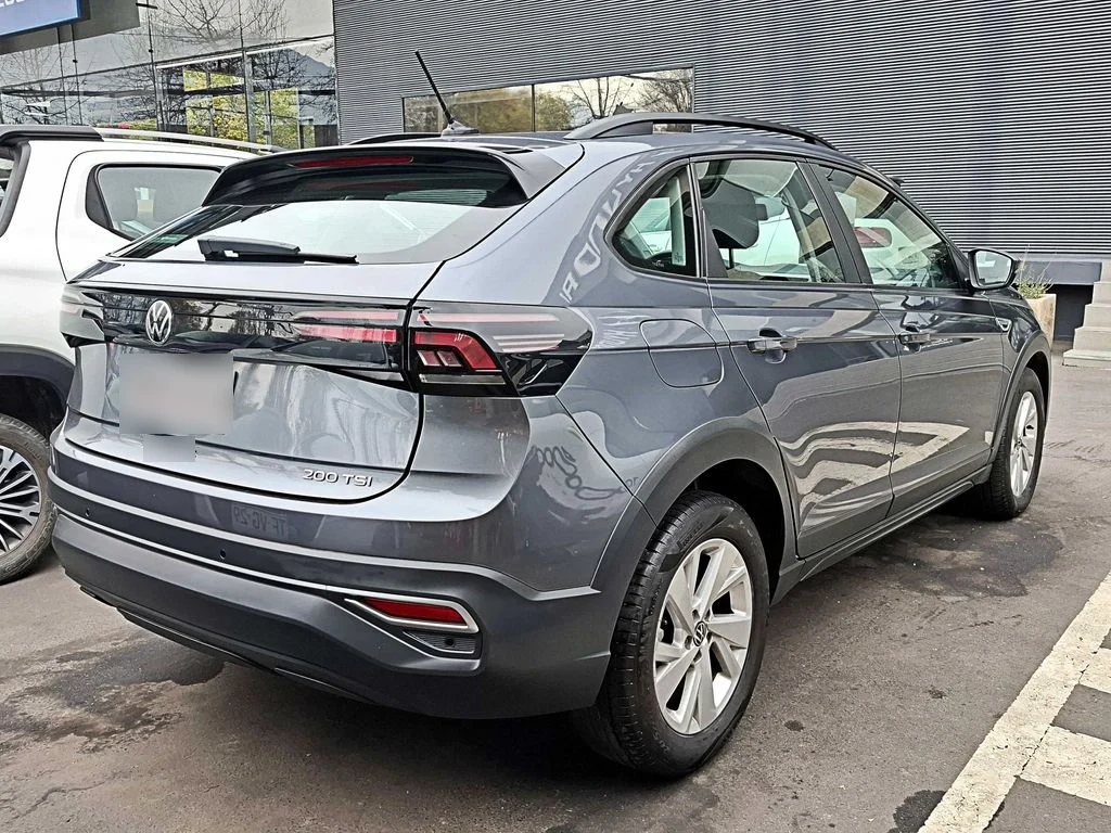 Volkswagen Nivus 1.0 Tsi Conforline año 2025