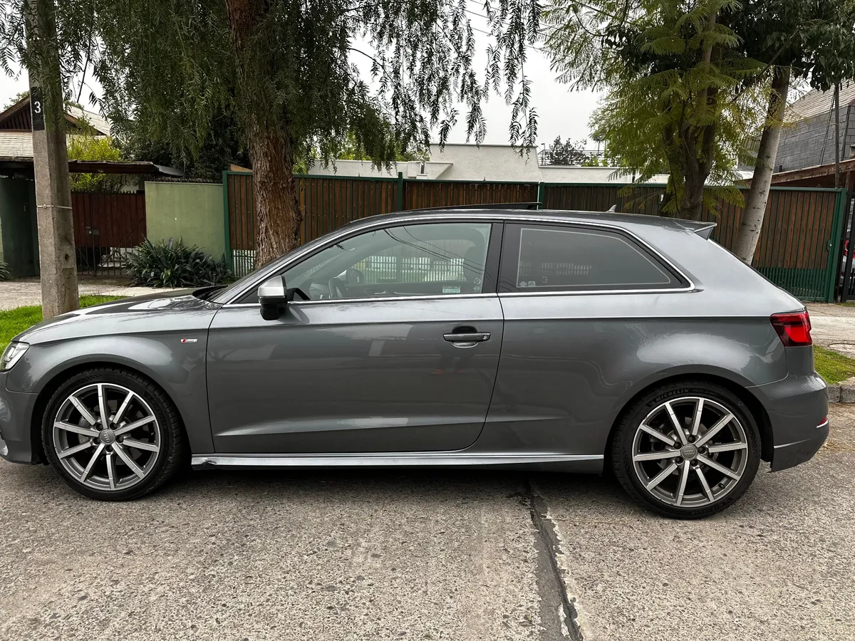 AUDI A3 2.0 Sportback Sport Tfsi At año 2017
