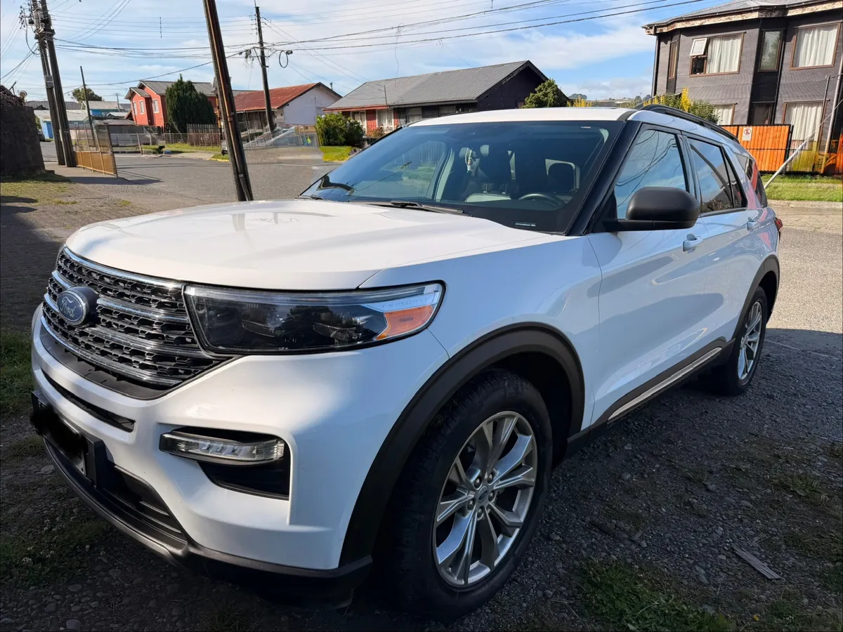 FORD EXPLORER 2.3 Ecoboost At año 2021
