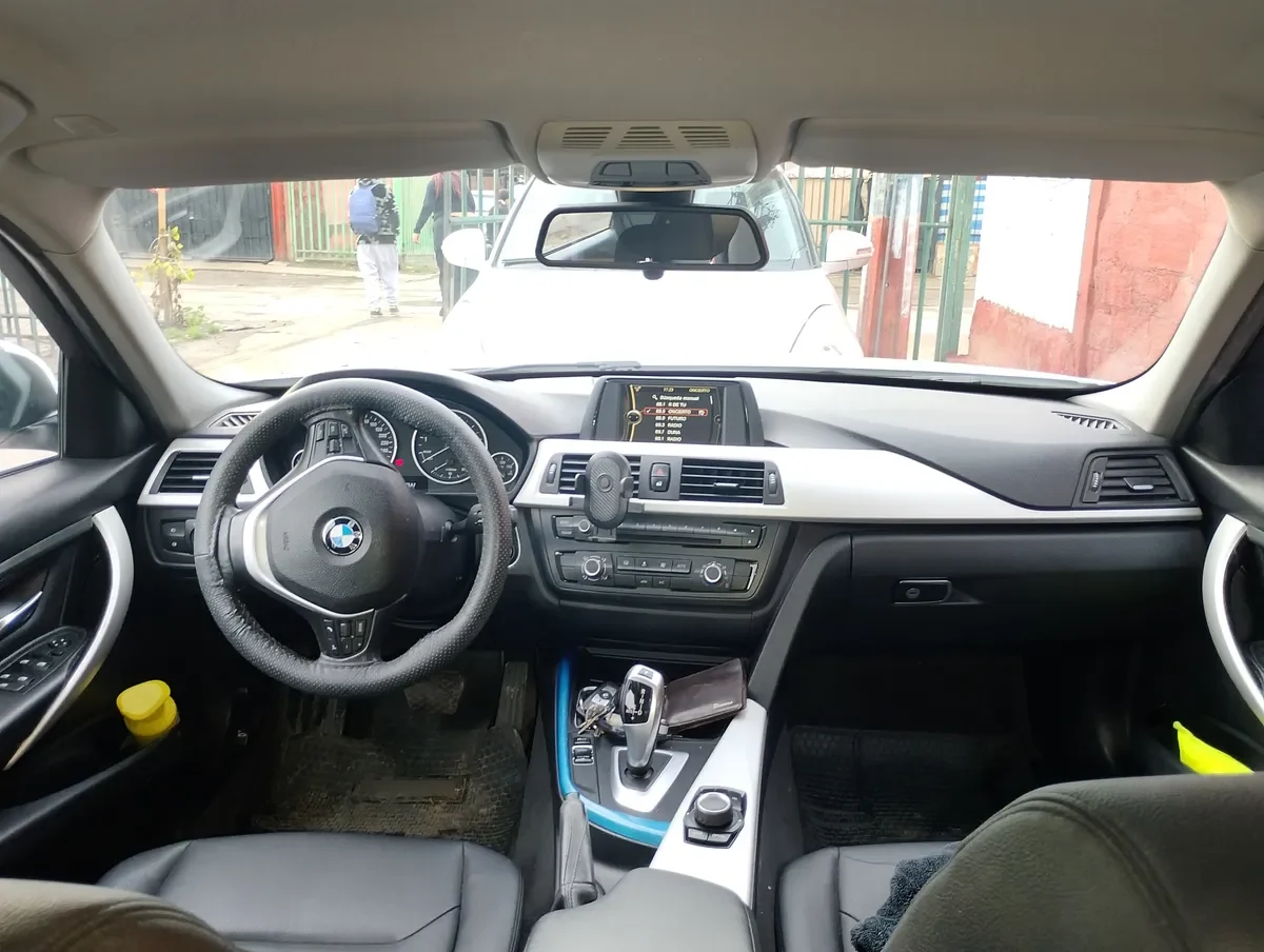 BMW 316 1.6 I Luxury Sunroof At año 2014