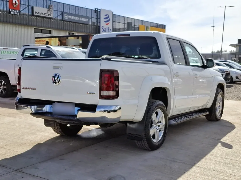 Volkswagen Amarok Amarok Highline Dc 2.0 4x4 At año 2023