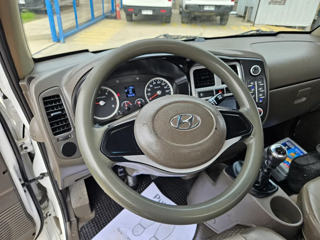 Hyundai Porter Porter C/s 2.5 Diesel C/aire año 2022