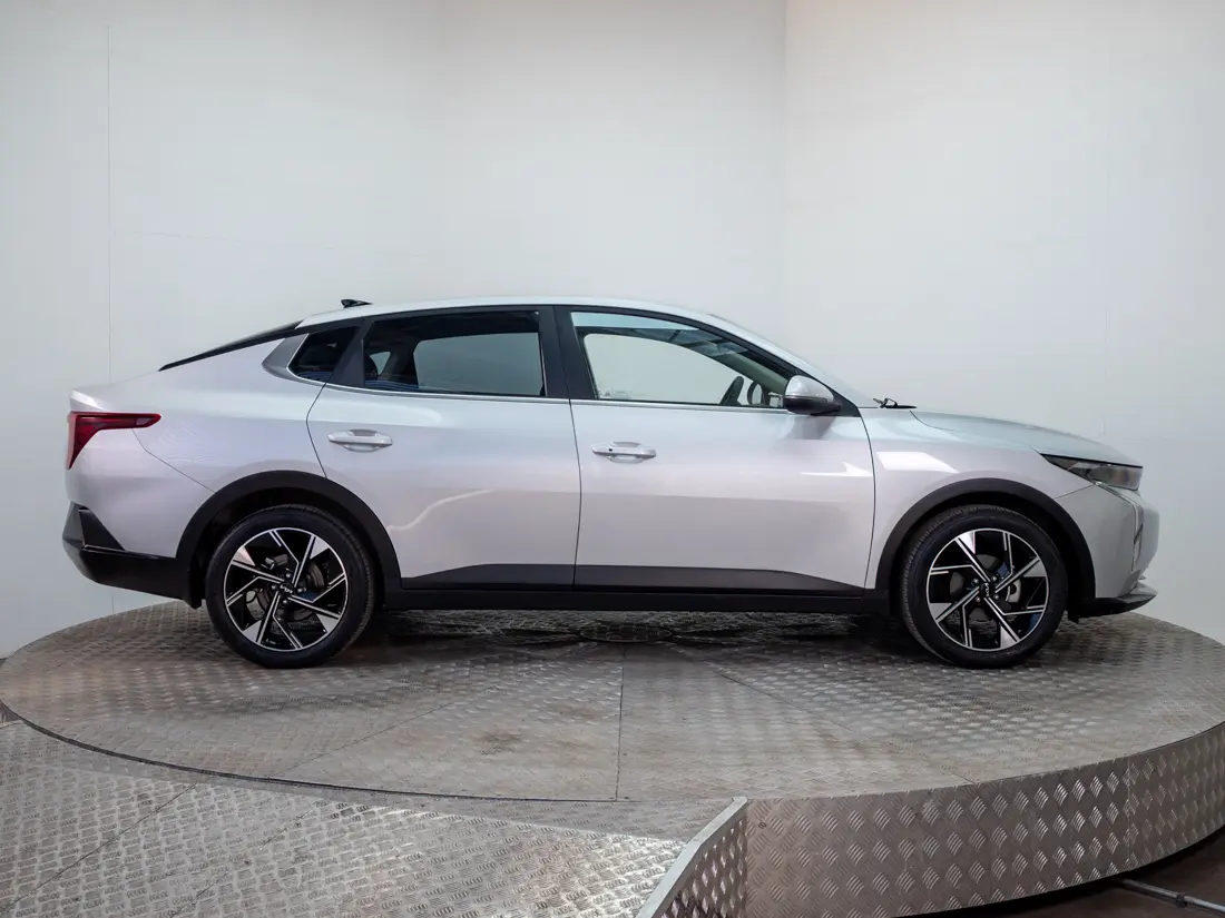 Kia K3 1.6 Ex Full At año 2024