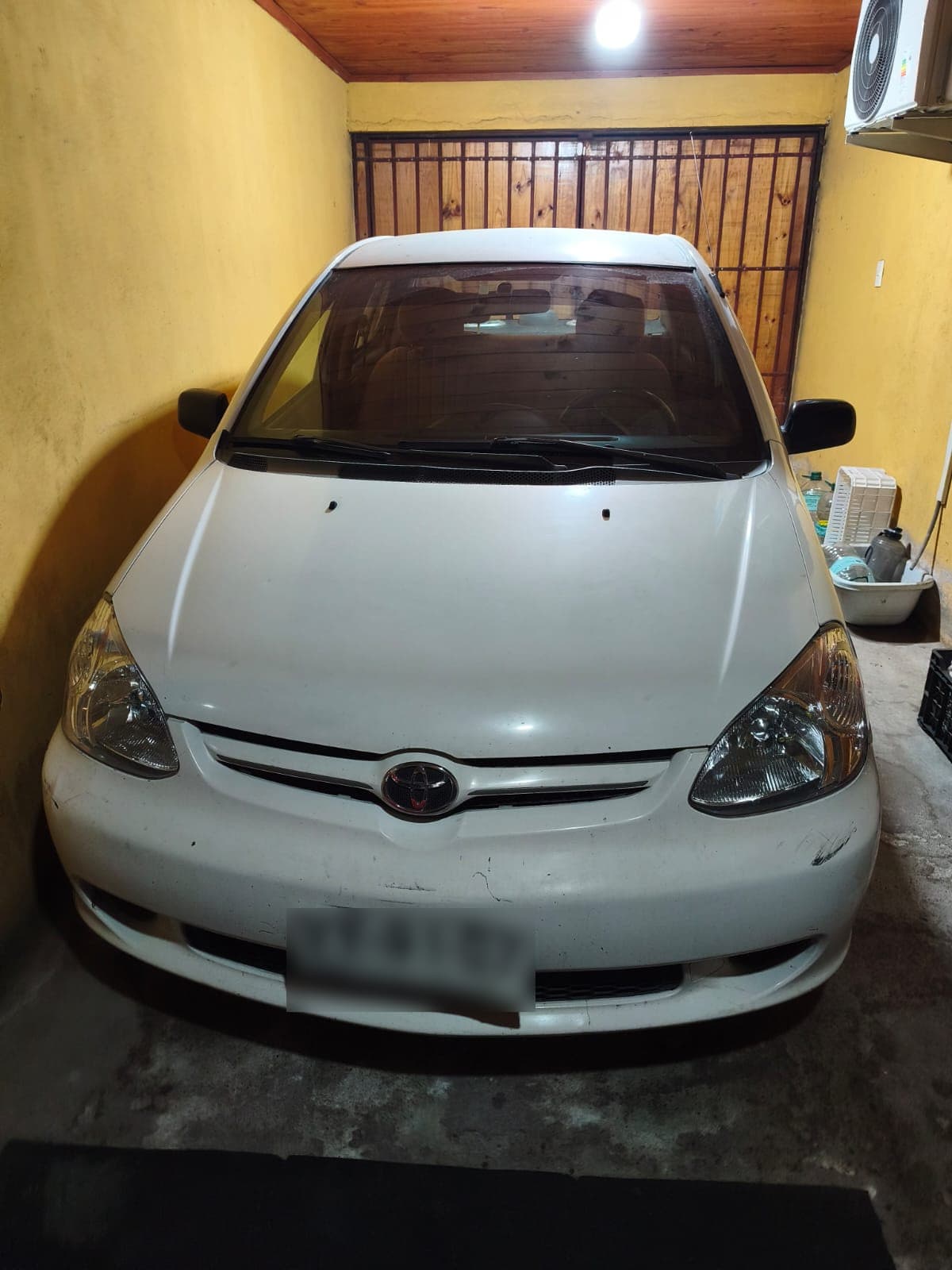 TOYOTA YARIS 1.5 Sedan Gli Mt año 2005