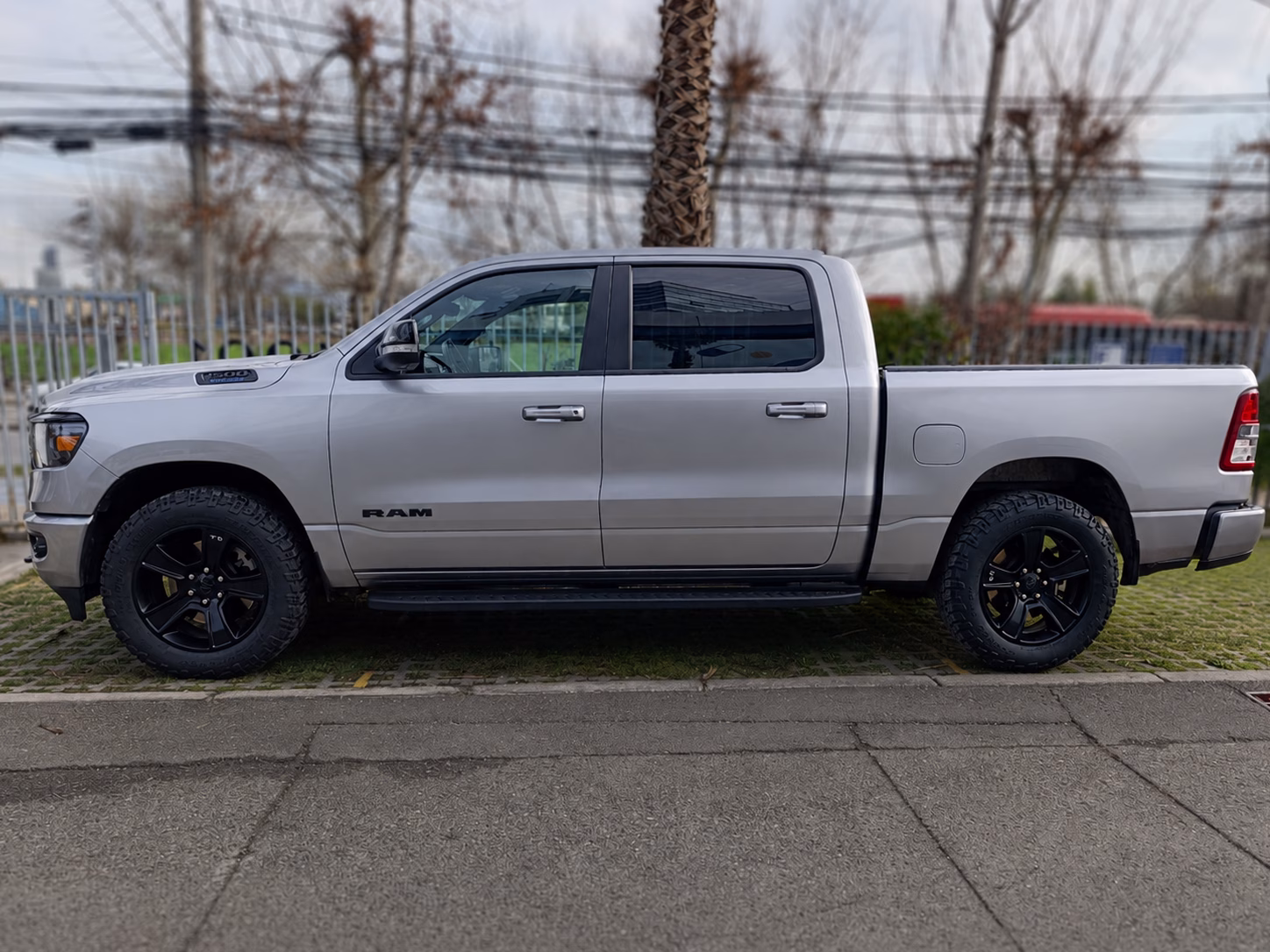 Ram 1500 Big Horn 4x4 año 2023