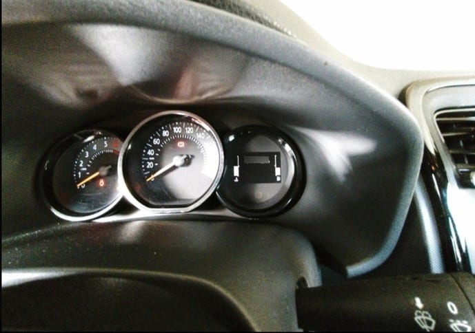 RENAULT SYMBOL 1.6 Intens Tech Mt año 2022