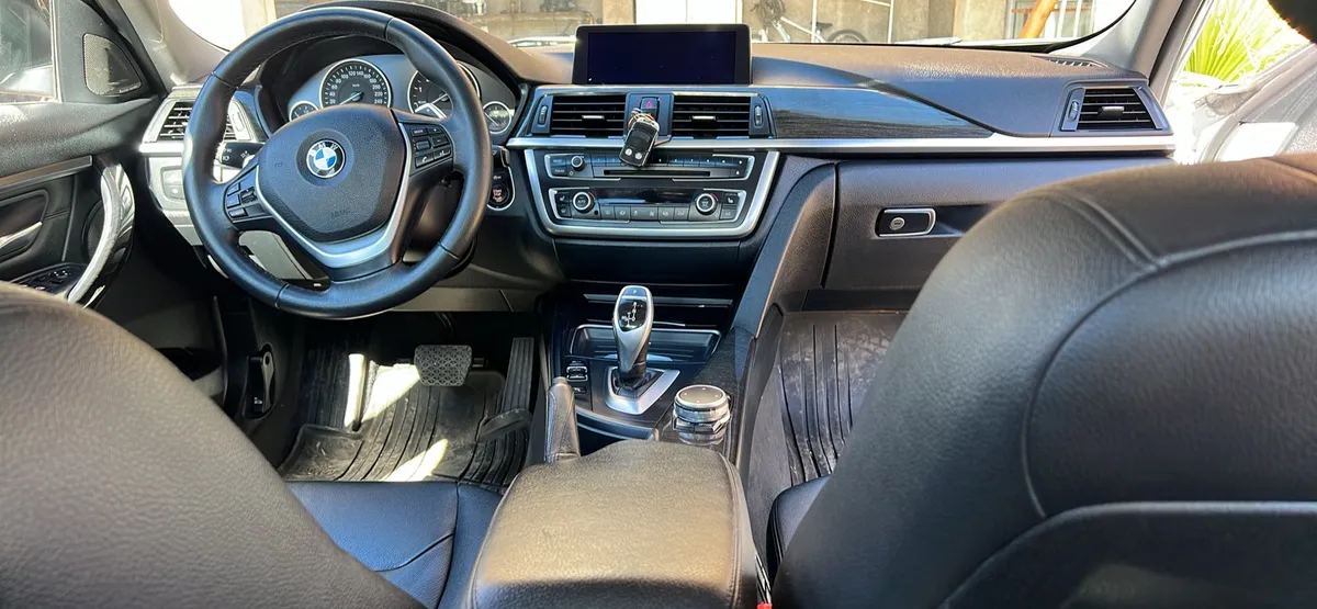 BMW 335 3.0 I At año 2016