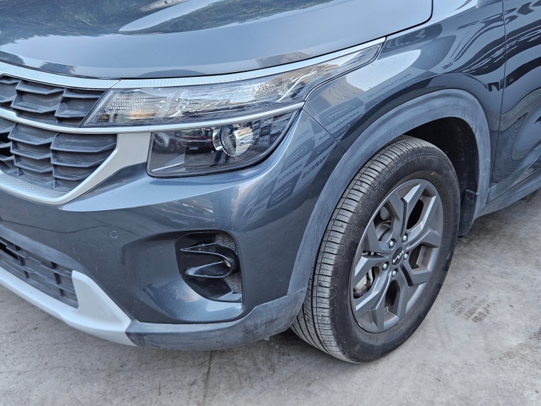 Kia Seltos 1.5l Ex 6 Mt año 2025
