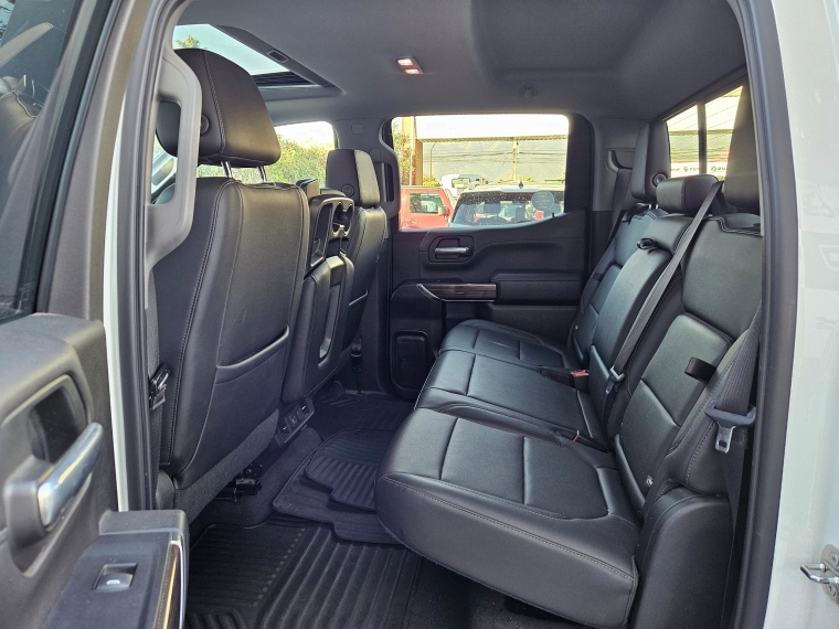 Chevrolet Silverado Silverado Trail Boss 4x4 5.3 Aut año 2019