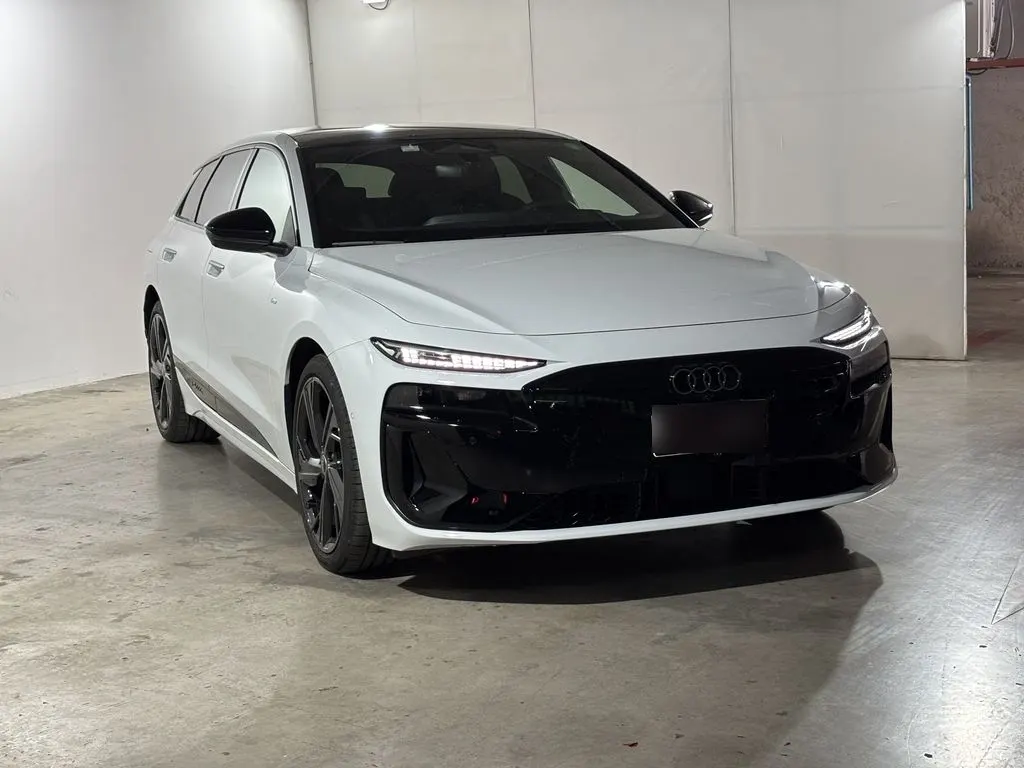 Audi A6 Avant E-Tron año 2026