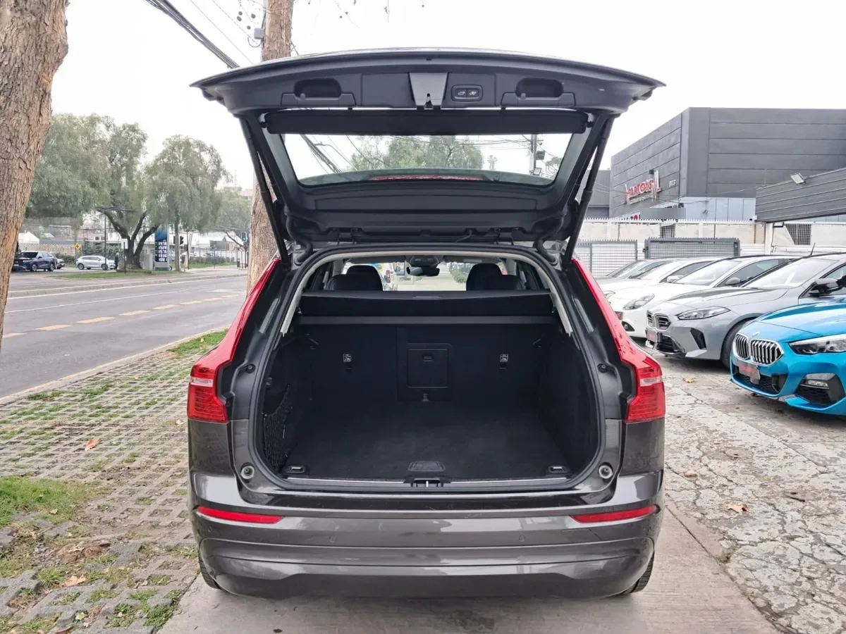 VOLVO XC60 2.0 B5 Momentum At 4x4 Hibrido año 2022