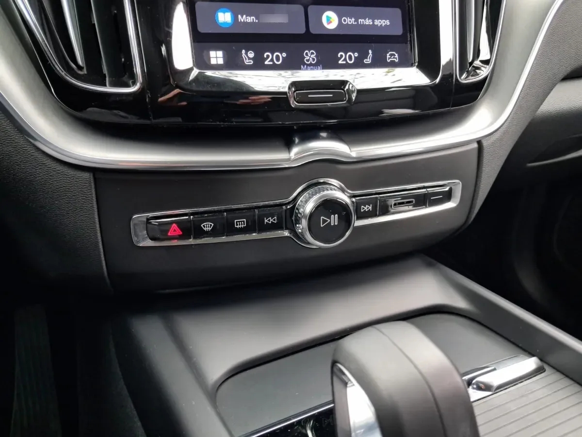 VOLVO XC60 2.0 B5 Momentum At 4x4 Hibrido año 2022