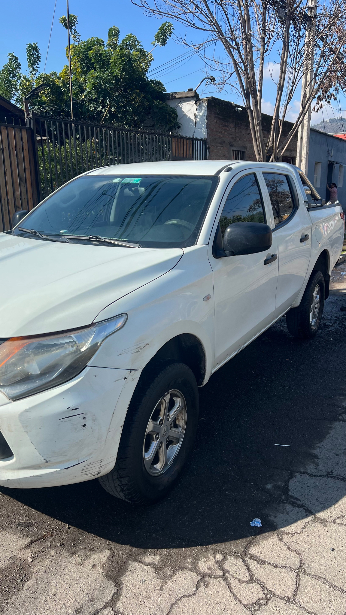 Mitsubishi L200 2.4 Katana Cr Mt 4x2 Diesel año 2017