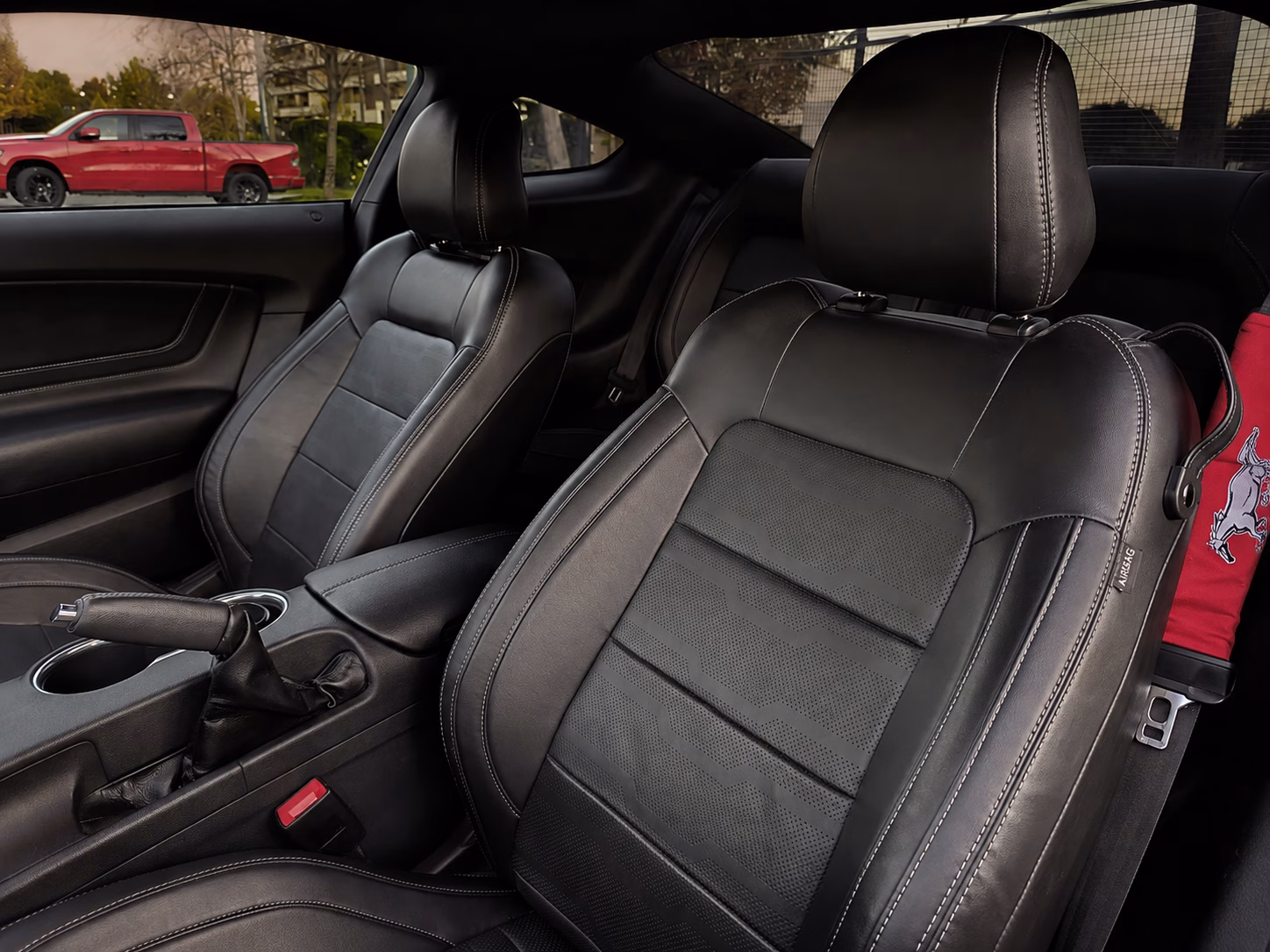 Ford Mustang Coupé 5.0 año 2022