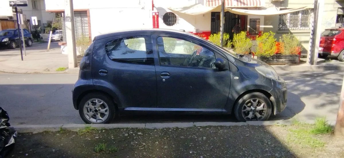 CITROEN C-1 1.0 70 Bvm5 Seduction Mt año 2014