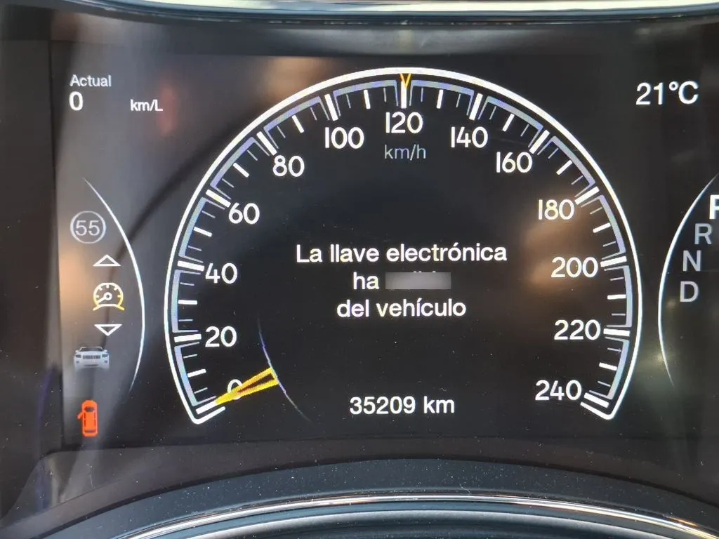 Jeep Grand Cherokee 3.6 Laredo 4x2 At 5p año 2020
