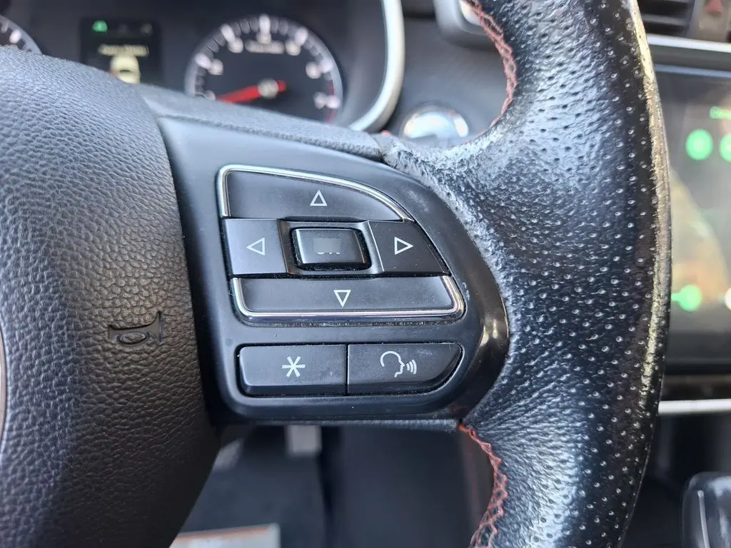 MG Zs 1.5 Dlx 4x2 Cvt At 5p año 2022