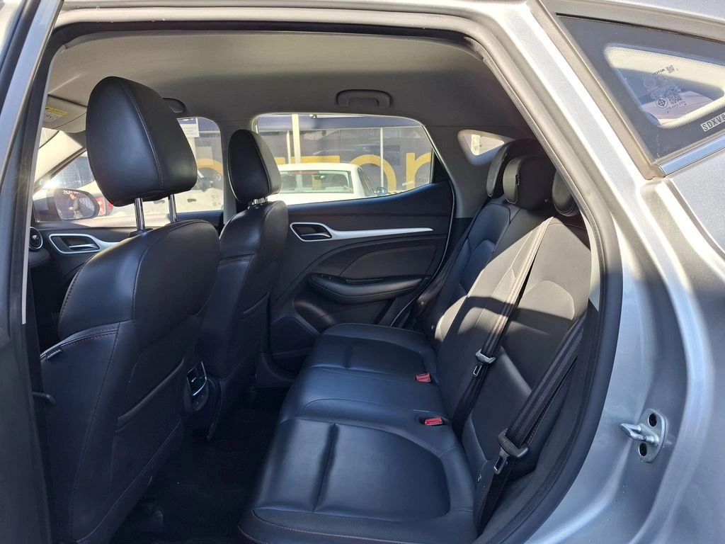 MG Zs 1.5 Dlx 4x2 Cvt At 5p año 2022