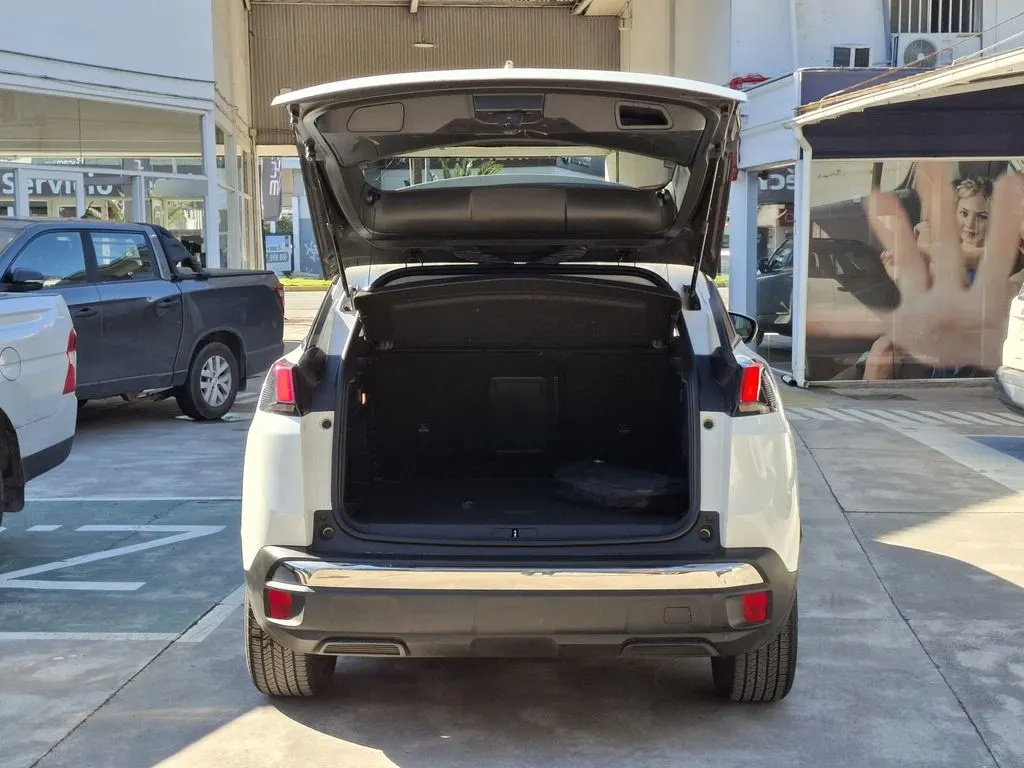 Peugeot 3008 Active Bluehdi 1.5 año 2019