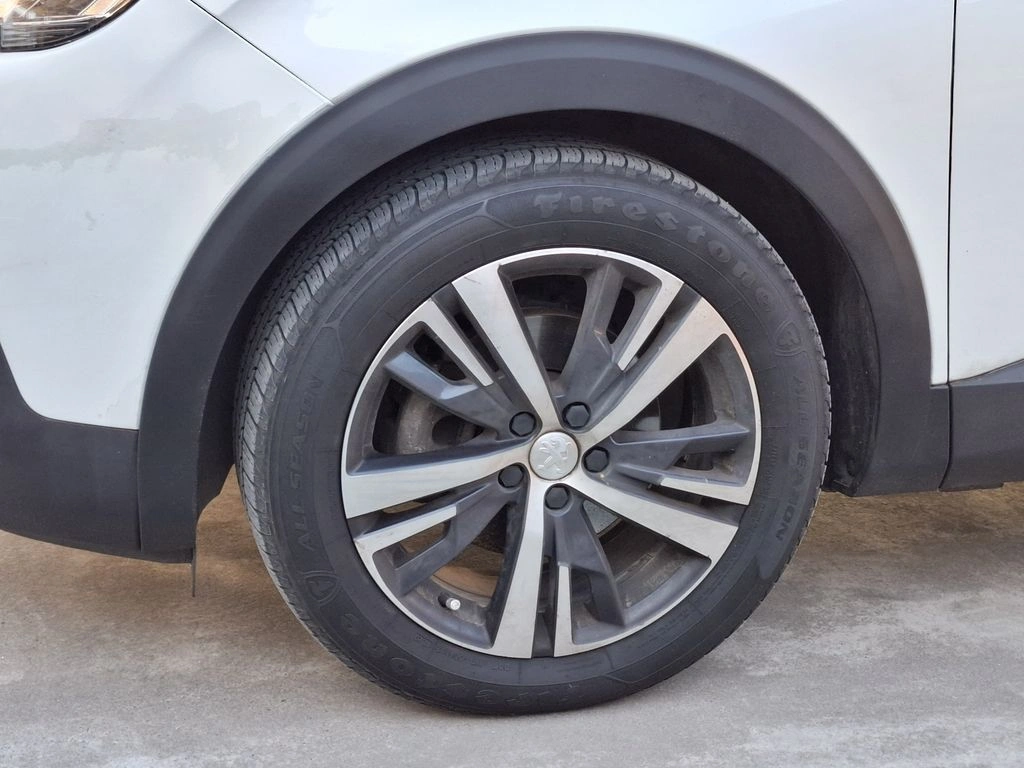 Peugeot 3008 Active Bluehdi 1.5 año 2019