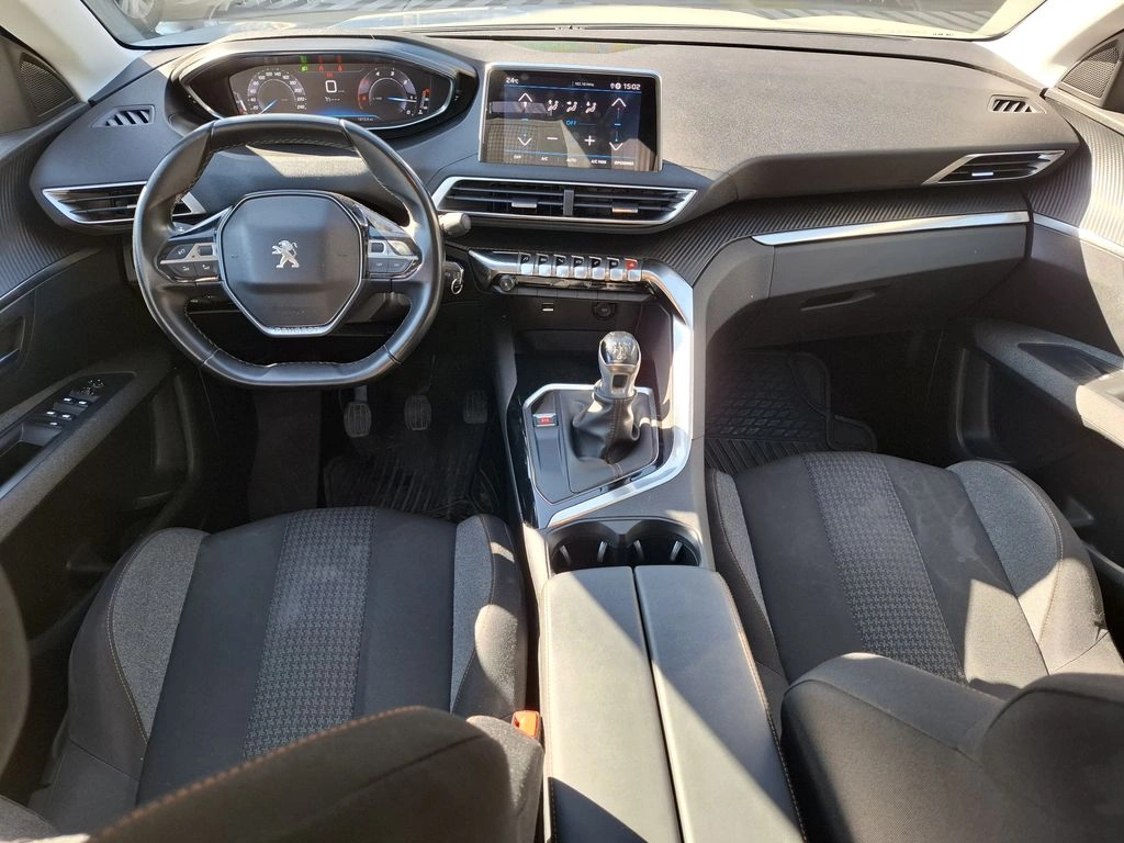 Peugeot 3008 Active Bluehdi 1.5 año 2019