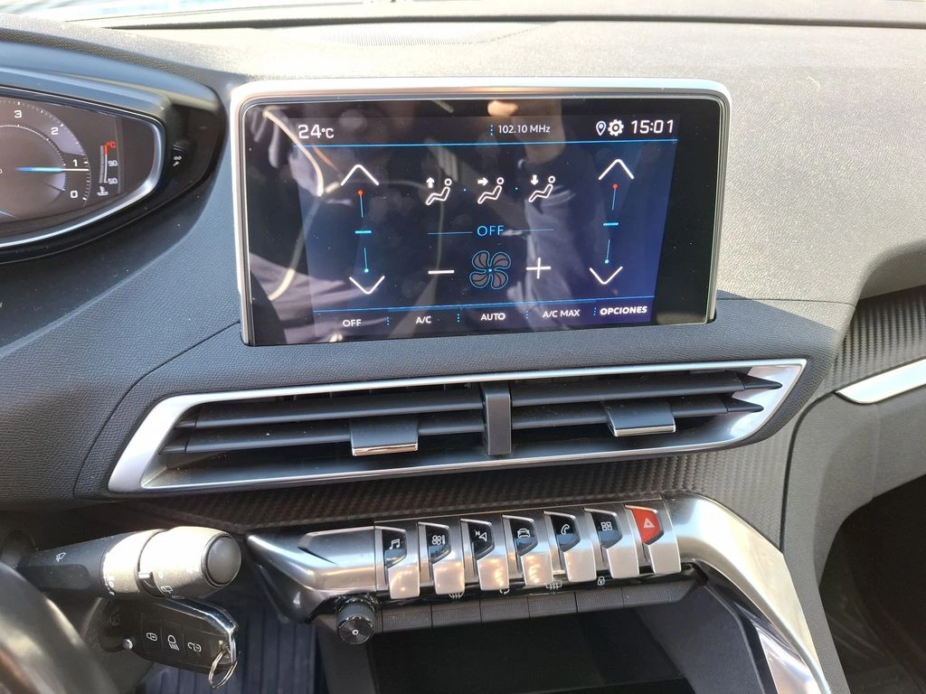 Peugeot 3008 Active Bluehdi 1.5 año 2019