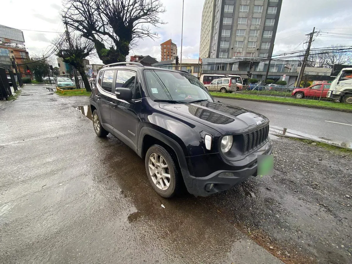 Jeep Renegade 1.8 Sport 4x2 Mt 5p año 2022