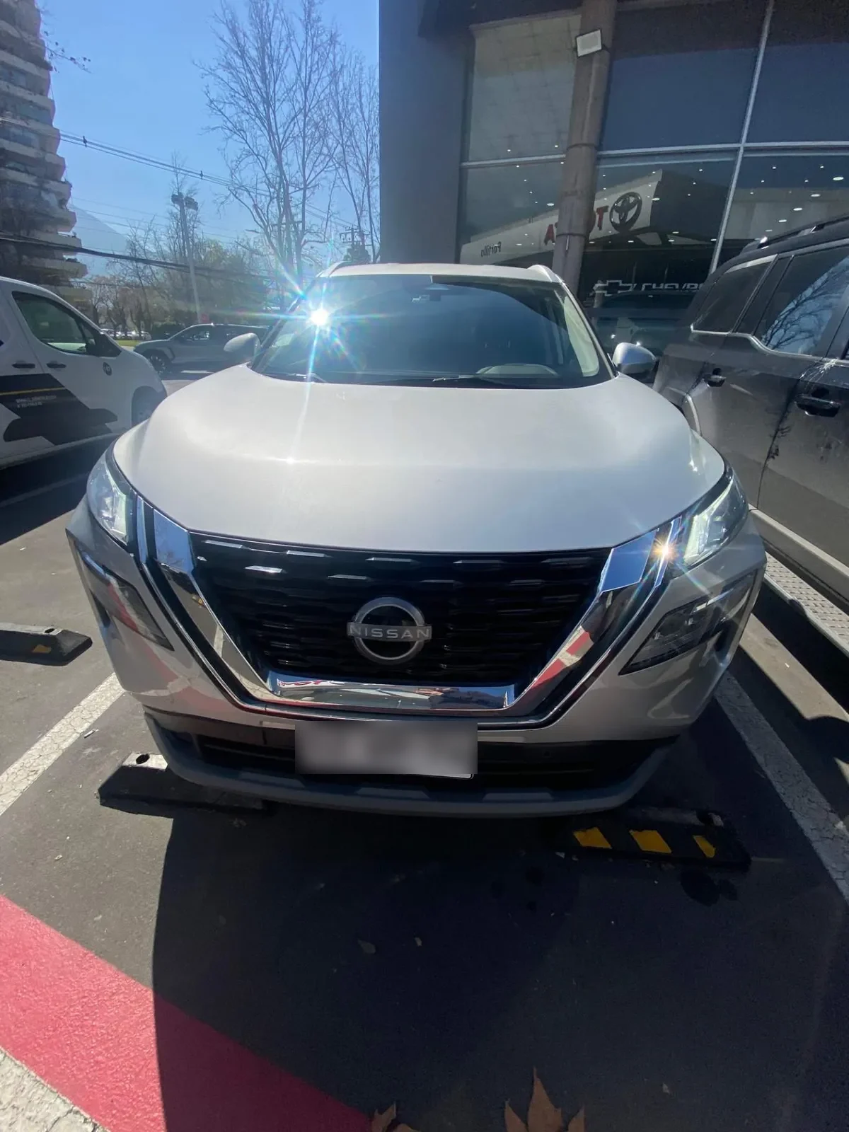 Nissan X-Trail 2.5 Sense 4x2 3row Cvt At 5p año 2023